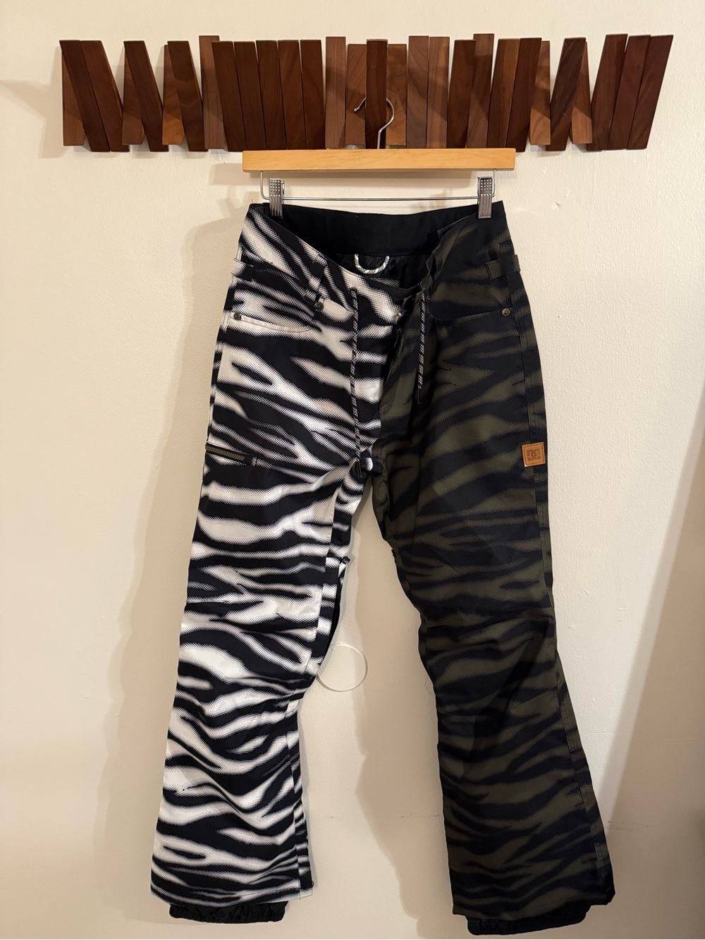DC Two-Tone Zebra Stripe Snowboarding Pants — Black & White